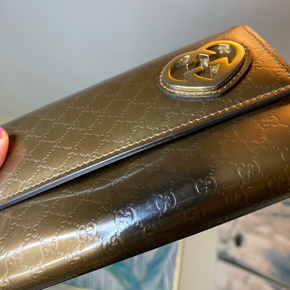 LAST CHANCE!🎉Gucci Metallic Long Patent Leather Wallet Gold Heart - Picture 8 of 8